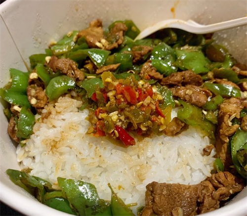 汀小二盖码饭