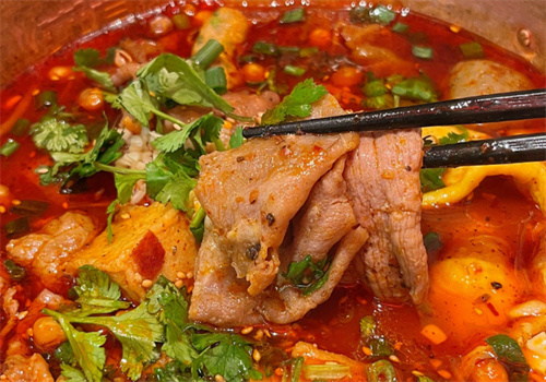 卧喜铺子牛肉冒菜加盟