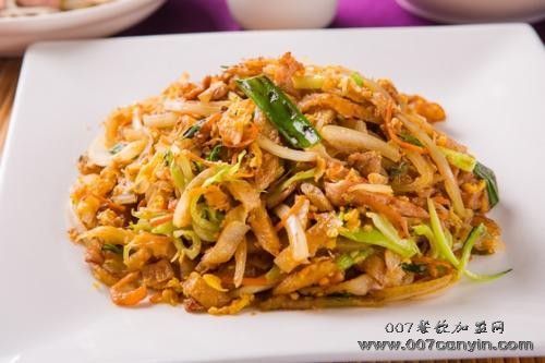 90青年炒饼炒饭加盟费要多少钱