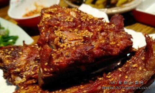  青岛佳二妞烤骨头加盟费多少